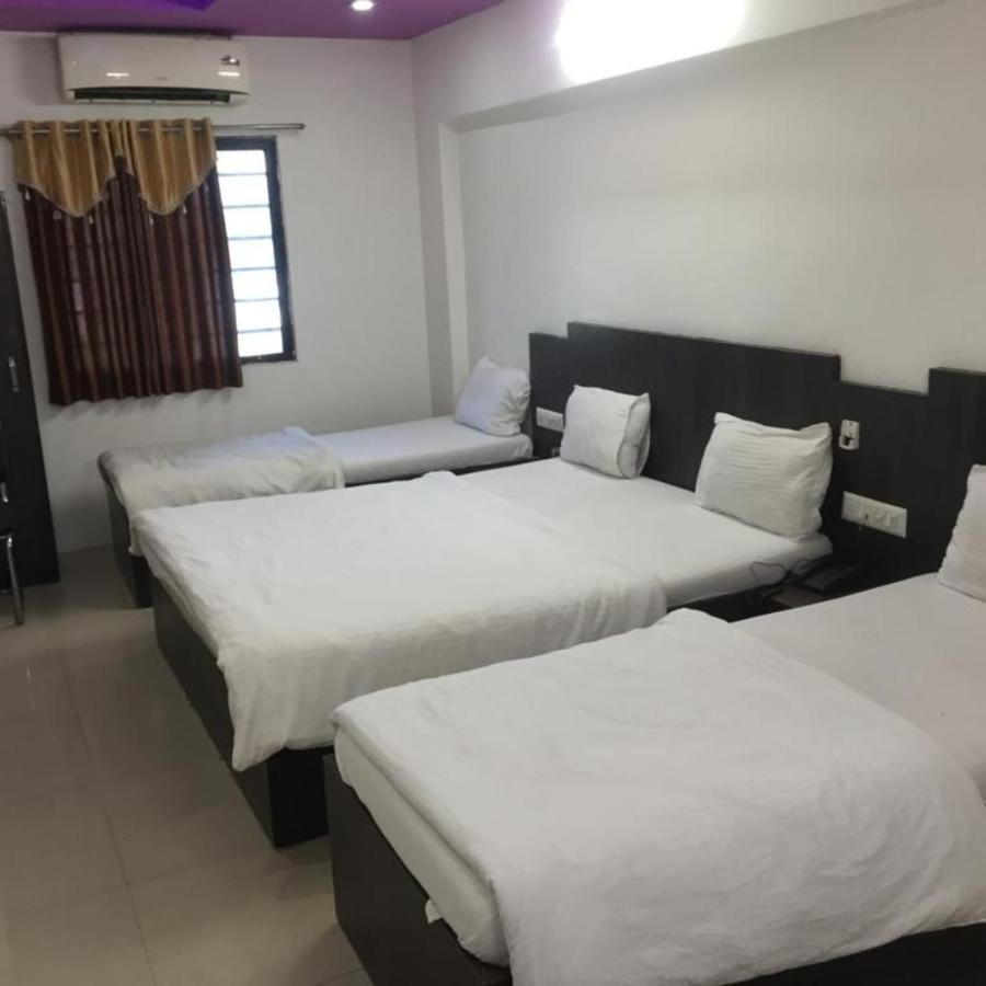 Hotel Long Stay أحمد أباد المظهر الخارجي الصورة