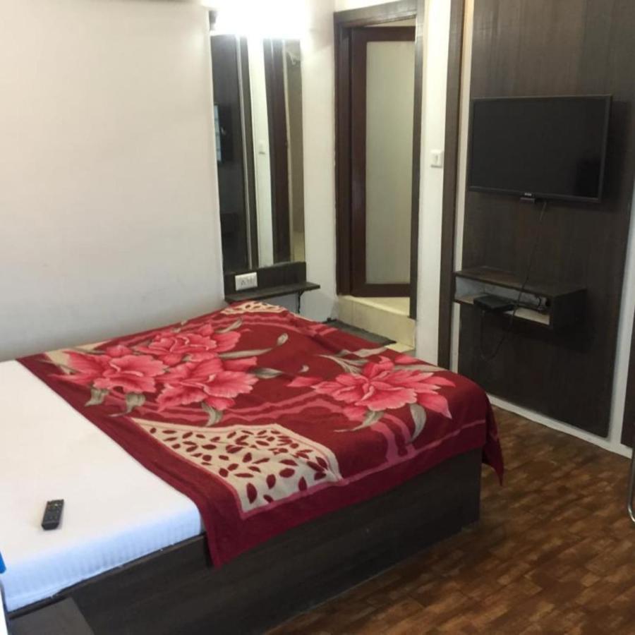 Hotel Long Stay أحمد أباد المظهر الخارجي الصورة
