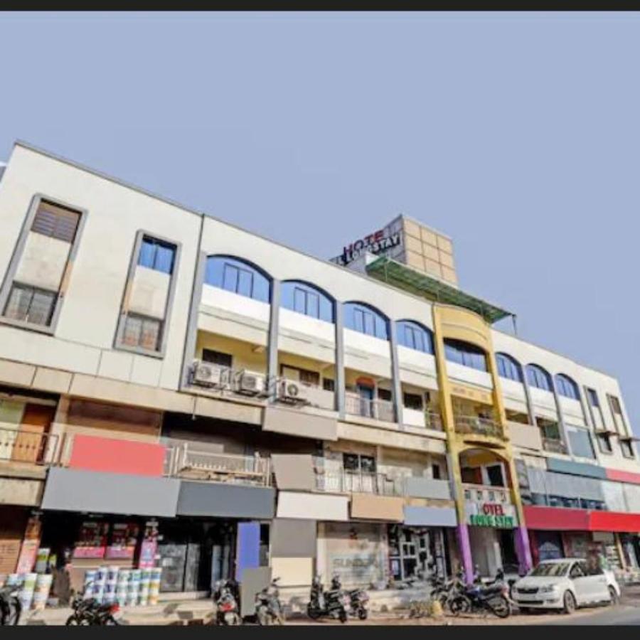 Hotel Long Stay أحمد أباد المظهر الخارجي الصورة