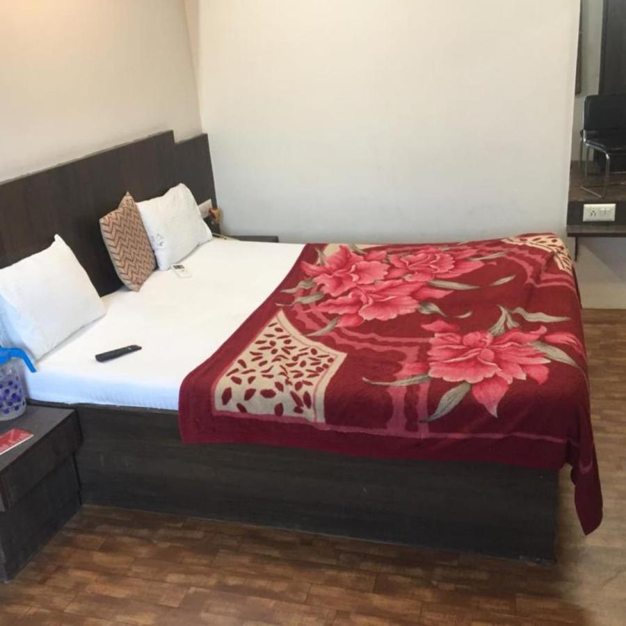 Hotel Long Stay أحمد أباد المظهر الخارجي الصورة